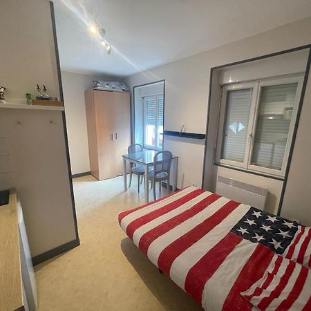 Studio Agreable Et Lumineux Apartment Niort Exterior photo