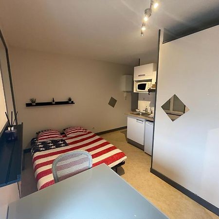 Studio Agreable Et Lumineux Apartment Niort Exterior photo